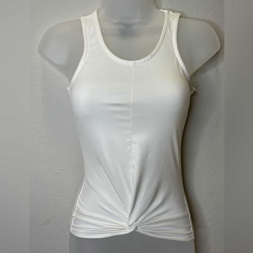 NWOT Rue21 Women's Fitted White Tank Size Extra Small